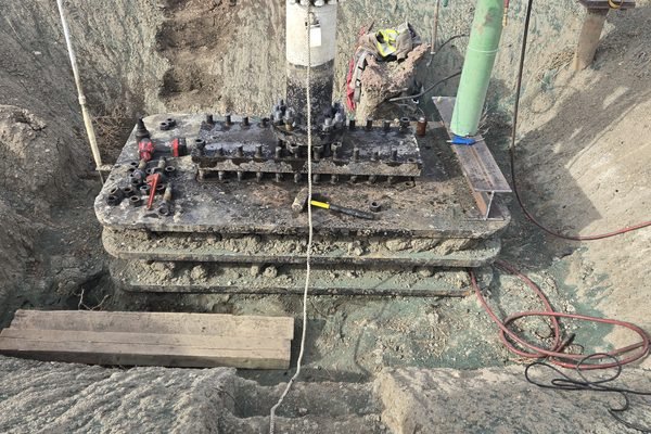 Field gate valve sealing service — Pascal Valve technician on-site